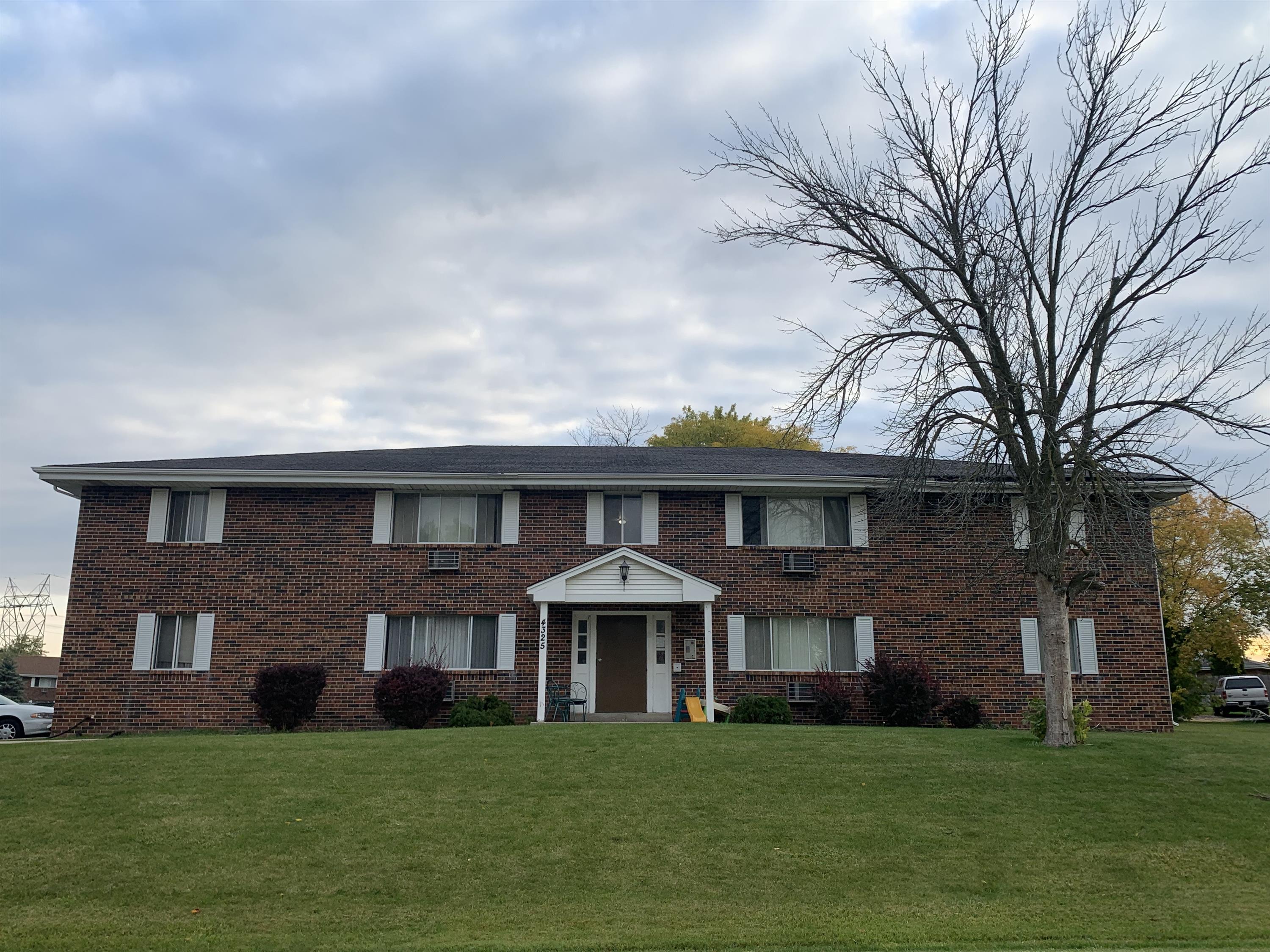4325 Kennedy Drive 103