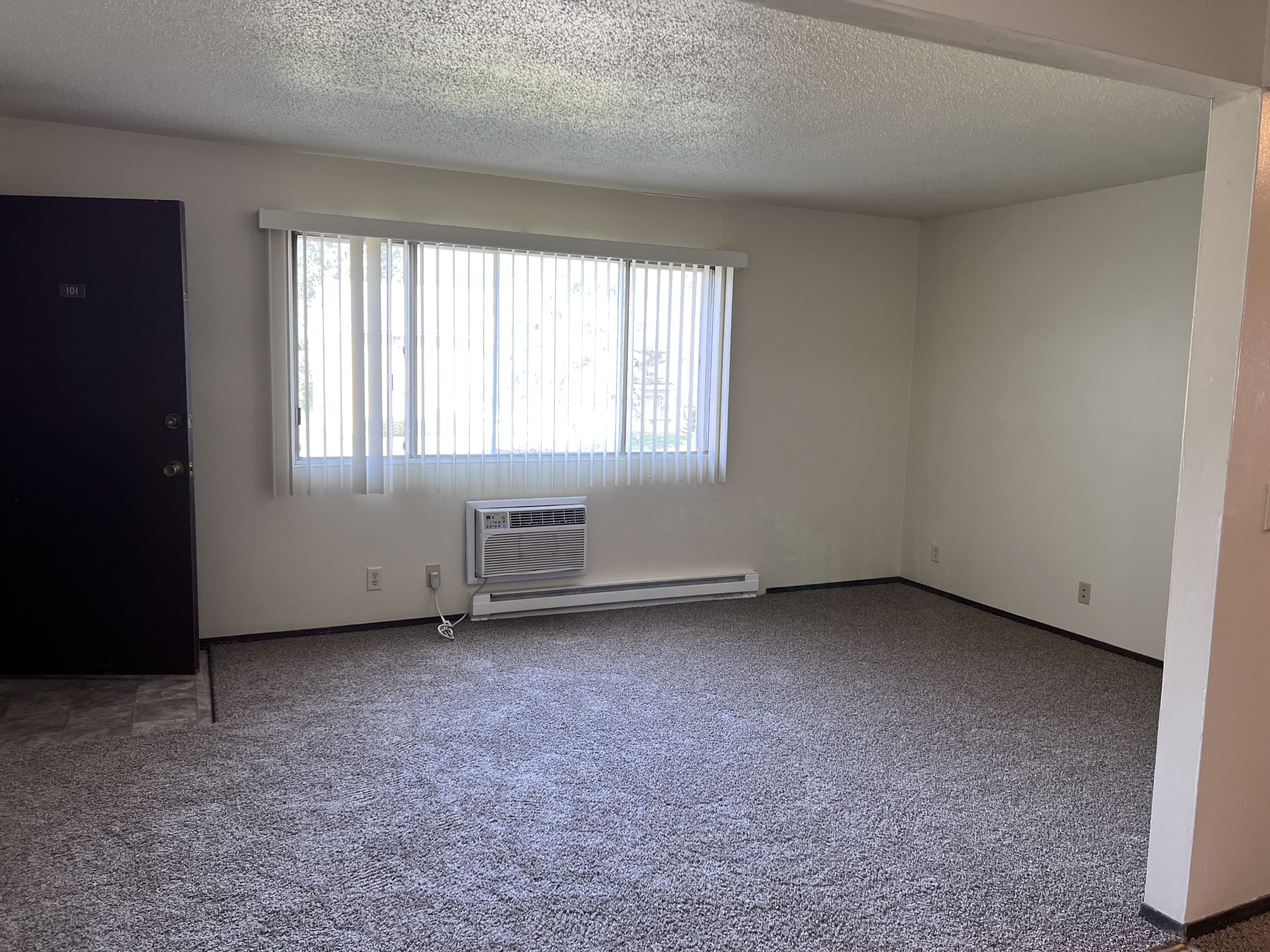 4325 Kennedy Drive 101